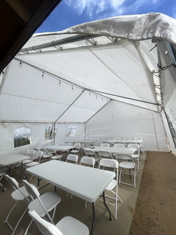 6ft Plastic Rectangular Table